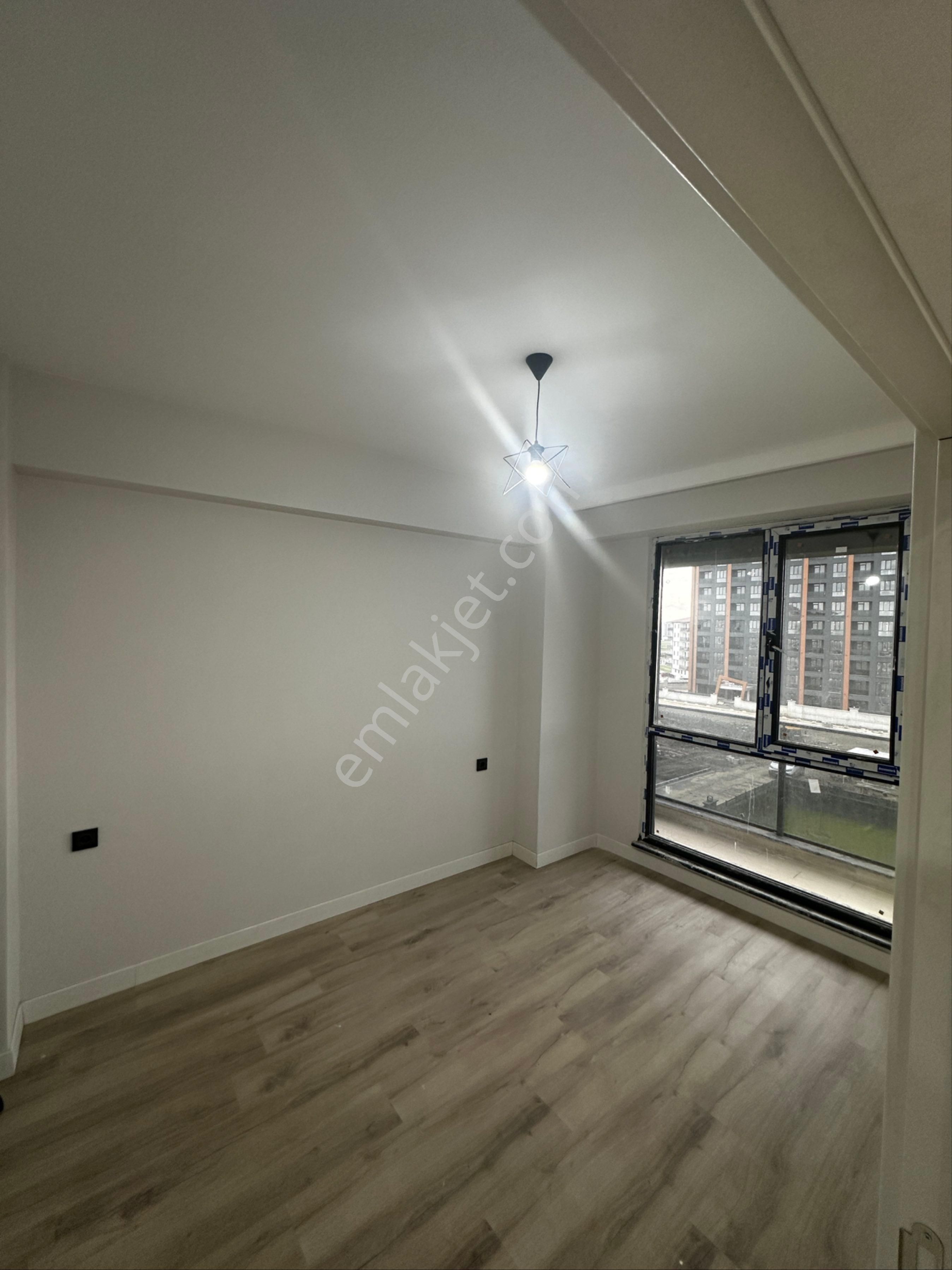 Hatip Mah Uysal Armonia Rezidans Kiralık 1+1 Havuzlu Daire