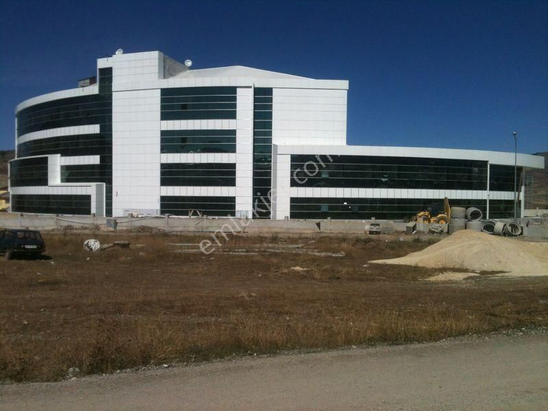 Sultanbeyli'de Kiralık 21.000 M2 Prestijli Fabrika&üretim Tesisi
