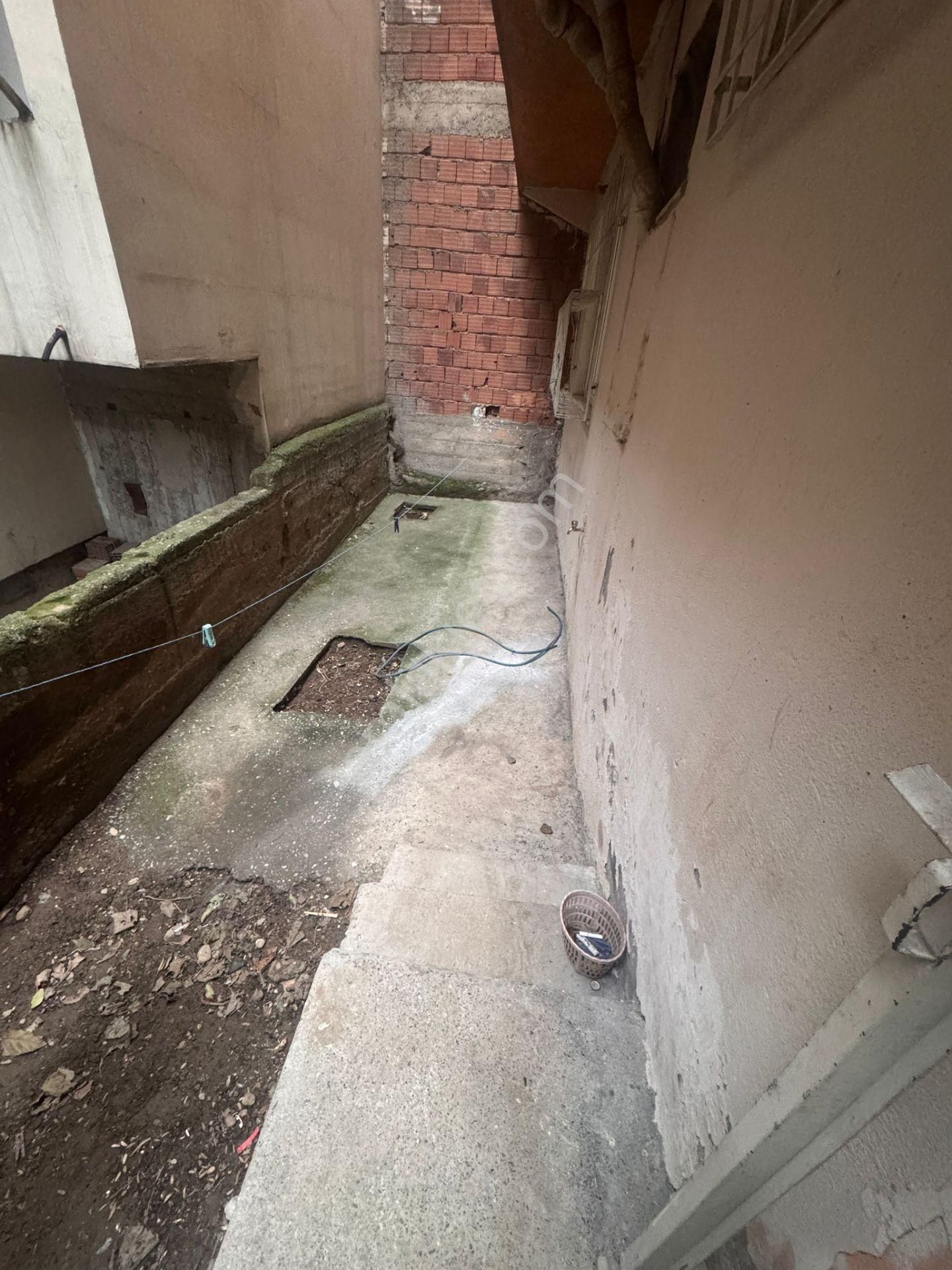 Esenevler’de Merkezi Konumda Kiralık 2+1 Daire - Görsel 15