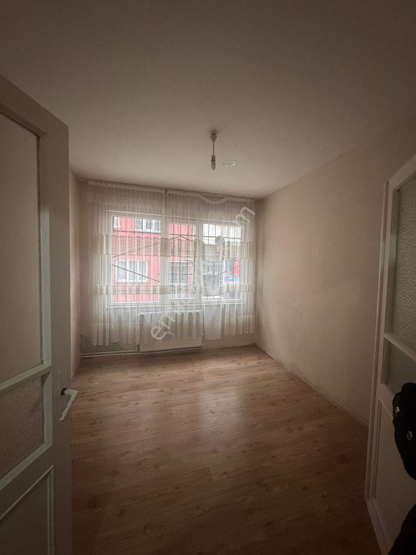 Esenevler’de Merkezi Konumda Kiralık 2+1 Daire - Görsel 16