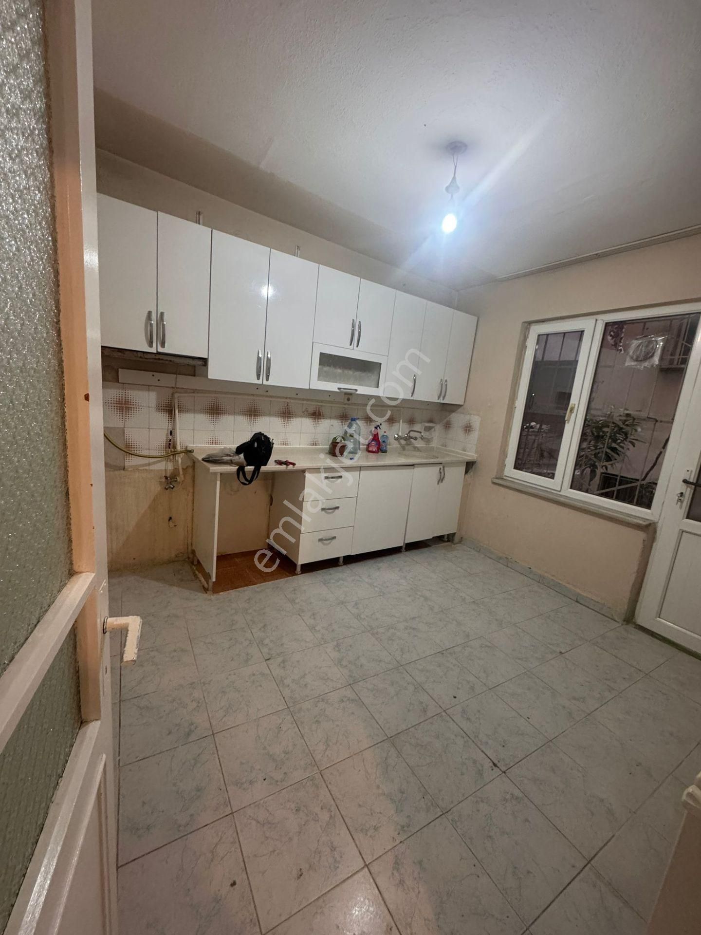 Esenevler’de Merkezi Konumda Kiralık 2+1 Daire - Görsel 19