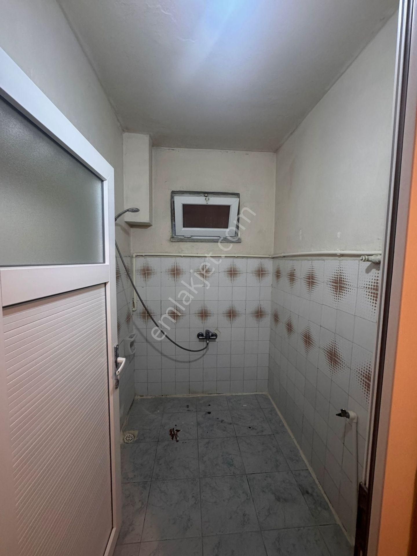 Esenevler’de Merkezi Konumda Kiralık 2+1 Daire - Görsel 9