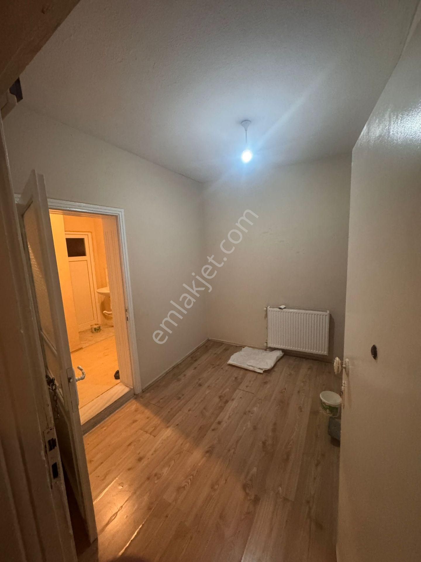 Esenevler’de Merkezi Konumda Kiralık 2+1 Daire - Görsel 4