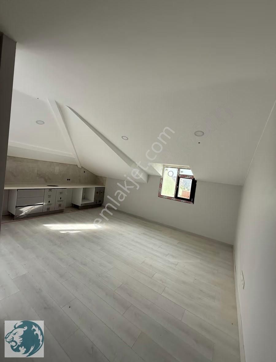 Celaliyenin Göz Bebegi Denize 200m2 3+2 Dublex Daire Kelepir - Görsel 10