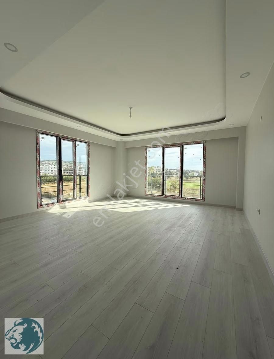 Celaliyenin Göz Bebegi Denize 200m2 3+2 Dublex Daire Kelepir - Görsel 12