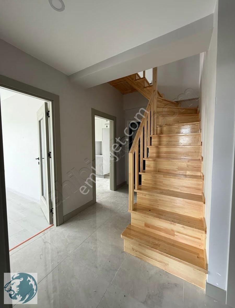 Celaliyenin Göz Bebegi Denize 200m2 3+2 Dublex Daire Kelepir - Görsel 22