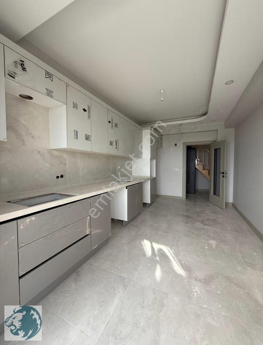 Celaliyenin Göz Bebegi Denize 200m2 3+2 Dublex Daire Kelepir - Görsel 3