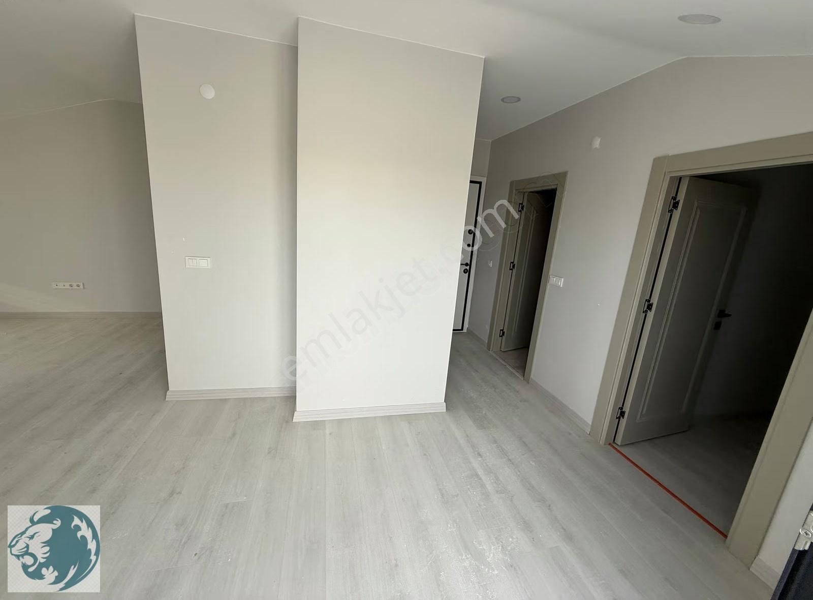 Celaliyenin Göz Bebegi Denize 200m2 3+2 Dublex Daire Kelepir - Görsel 20