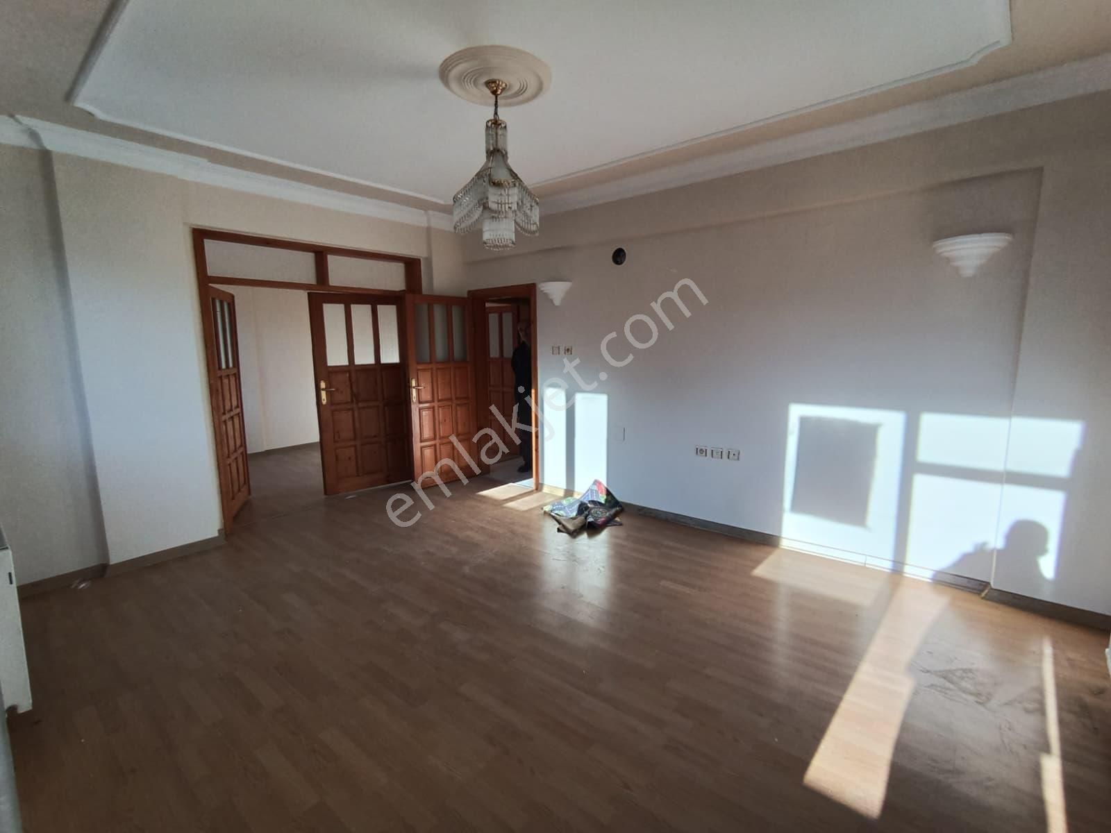 Deha Emlak'tan Dürbinar Mahallesinde Kiralık 3+1 Daire - Görsel 2