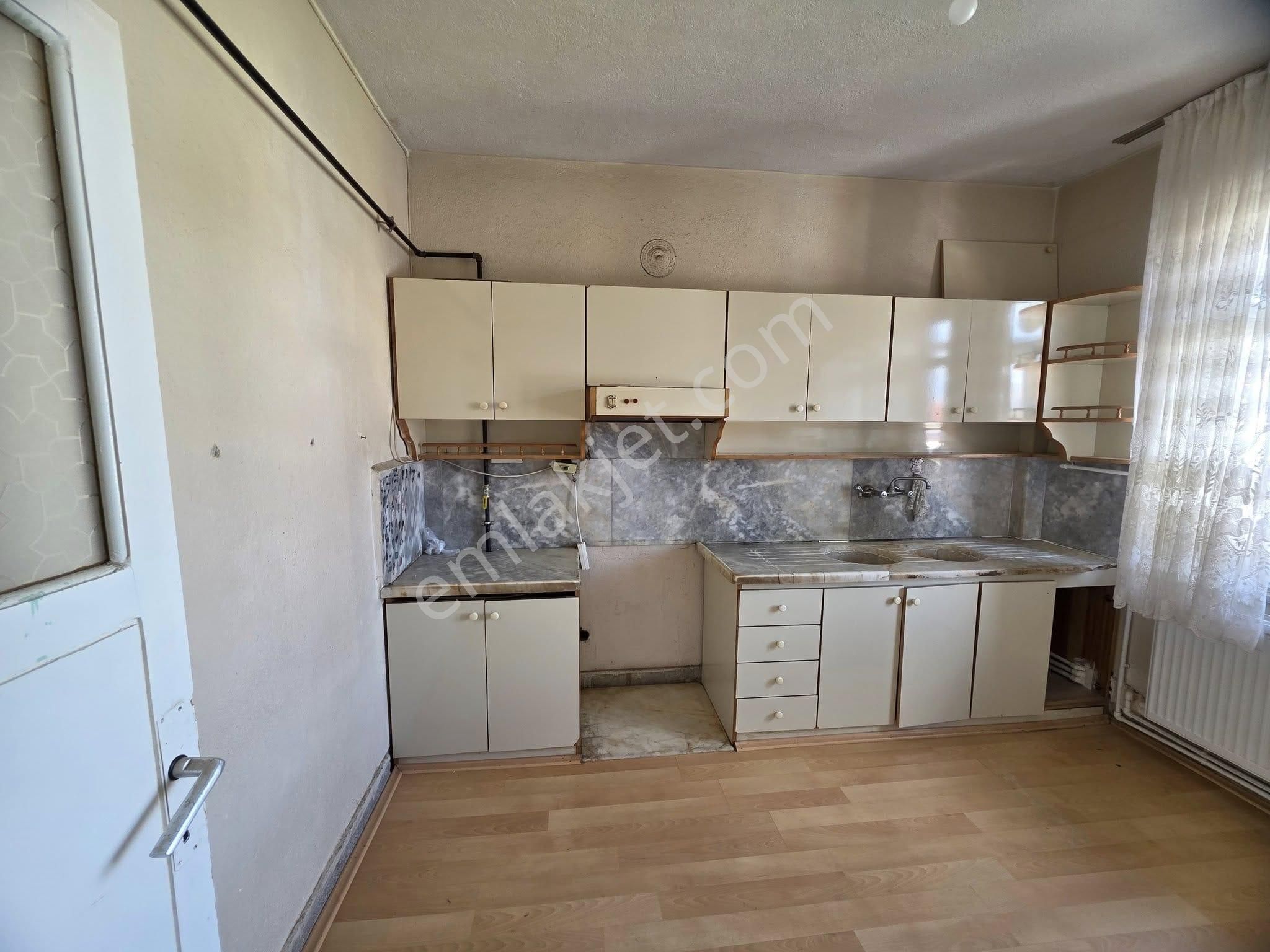 Akçay Emlak'tan Akşehir Seyran Mahallesi Nihat Dayanık İlkokulu Civarında Kiralık 3+1 Daire - Görsel 11