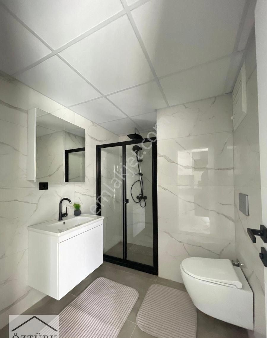 Öztürk Gayrimenkul'den Bulvara 1 Sokak Eşyalı Satılık Fırsat 1+1 - Görsel 9