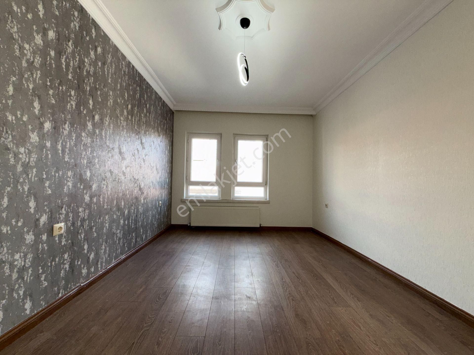 Ufuk Kılıç Emlak'tan Protokol Yolu Yakını Ara Kat Geniş 3+1 Daire - Görsel 16