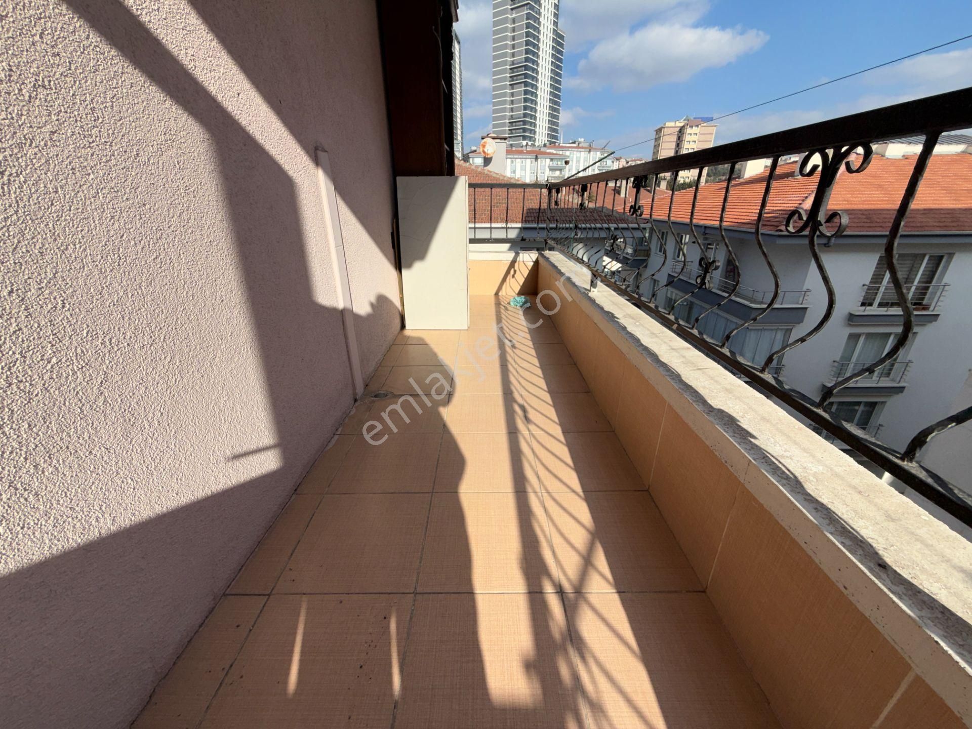 Ufuk Kılıç Emlak'tan Protokol Yolu Yakını Ara Kat Geniş 3+1 Daire - Görsel 19