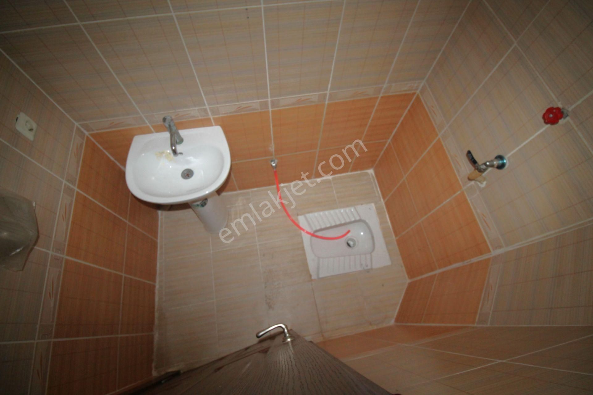 Retro’dan Yeni Mahalle’de Teraslı Geniş B.mutfak Site İçi Kiralık 3+1 - Görsel 3