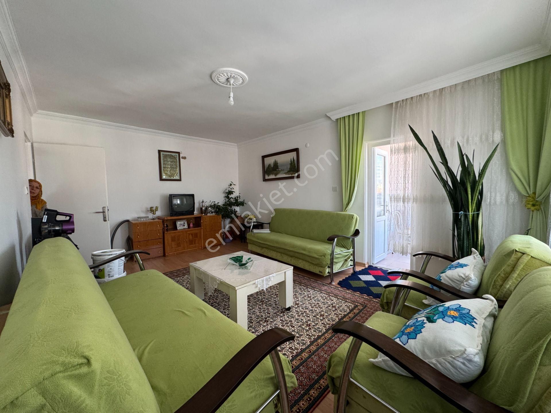 Ufuk Kılıç Emlak'tan Pursaklarda Uygun Fiyata Çift Asansörlü Ara Kat Daire - Görsel 10