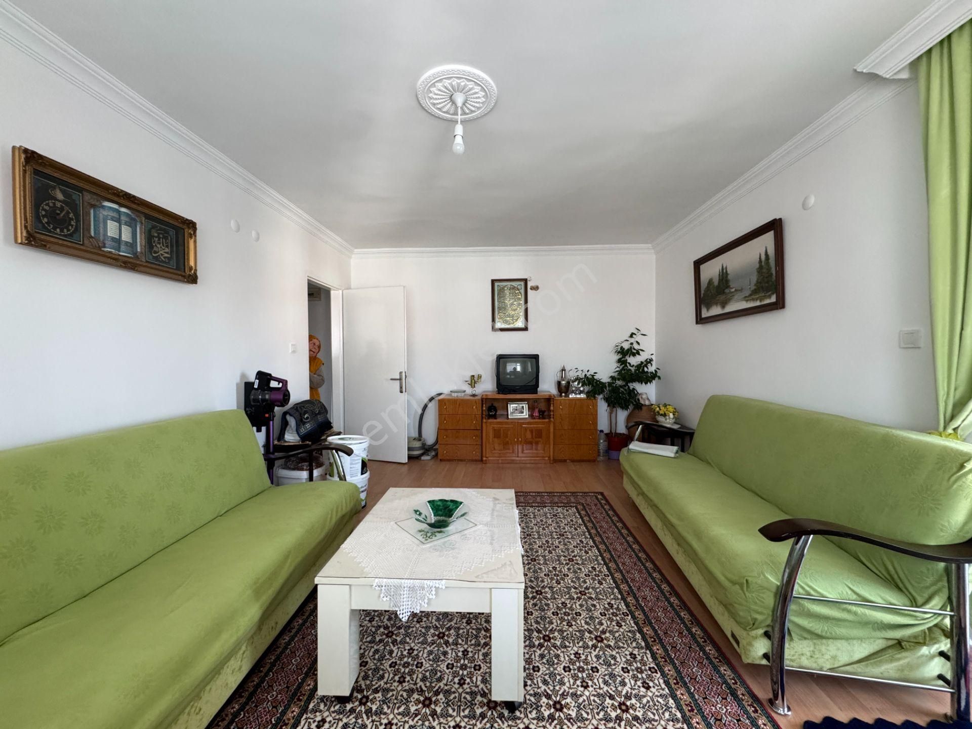 Ufuk Kılıç Emlak'tan Pursaklarda Uygun Fiyata Çift Asansörlü Ara Kat Daire - Görsel 8