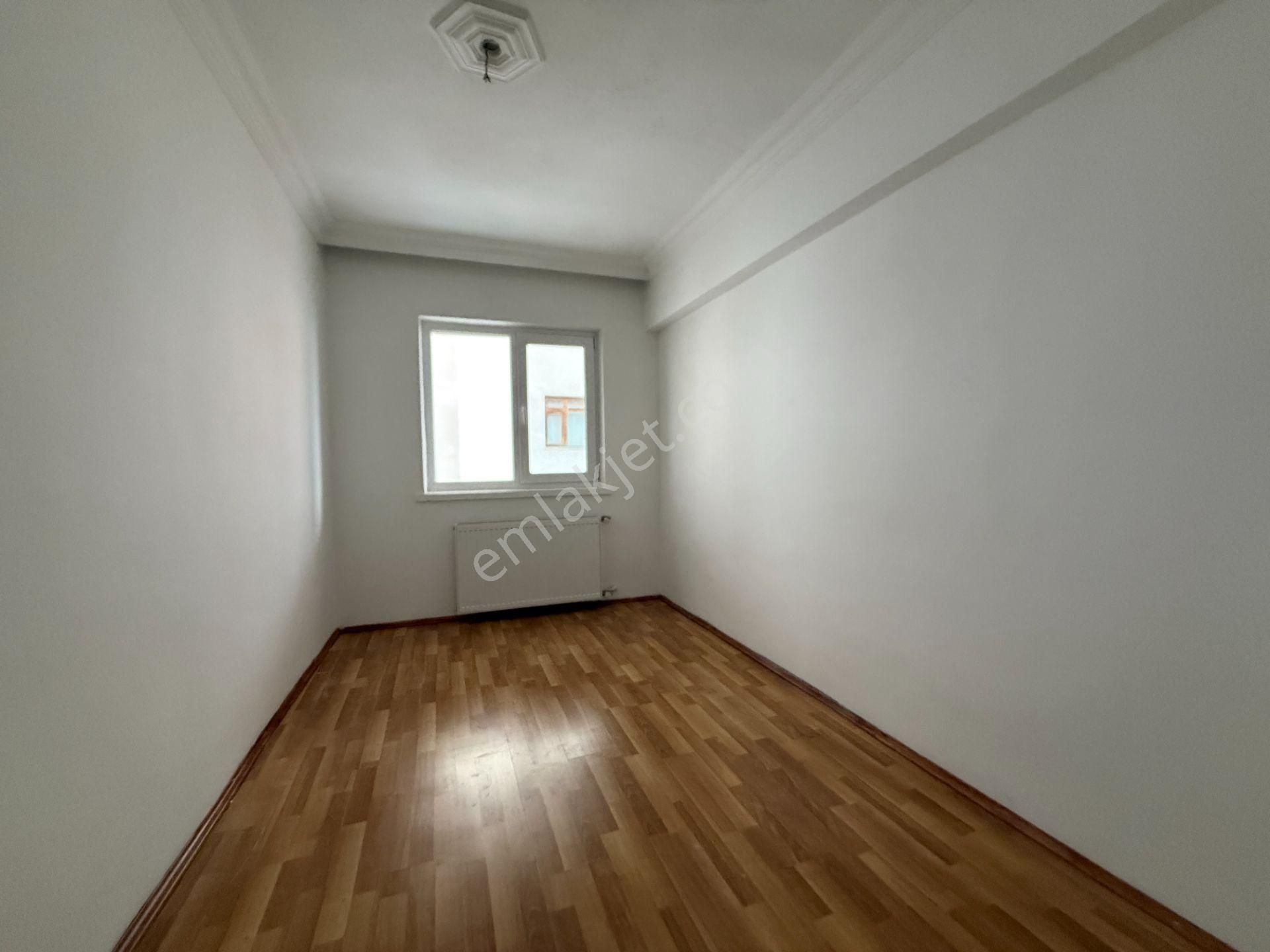 Pursaklar Ufuk Kılıç Emlak'tan Merkezde 3. Katta Masrafsız 3+1 Daire - Görsel 15