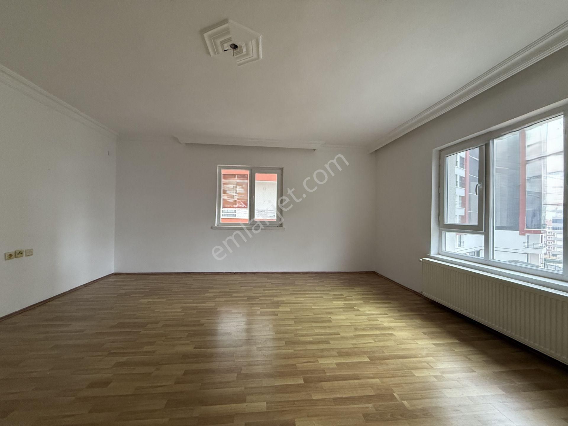 Pursaklar Ufuk Kılıç Emlak'tan Merkezde 3. Katta Masrafsız 3+1 Daire - Görsel 9