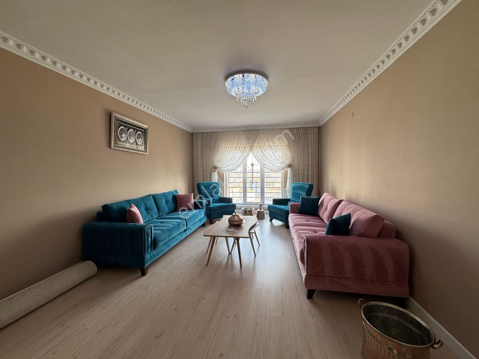 Ufuk Kılıç Emlak'tan Çift Banyolu Asansörlü Teraslı 5+1 Dublex Daire - Görsel 15