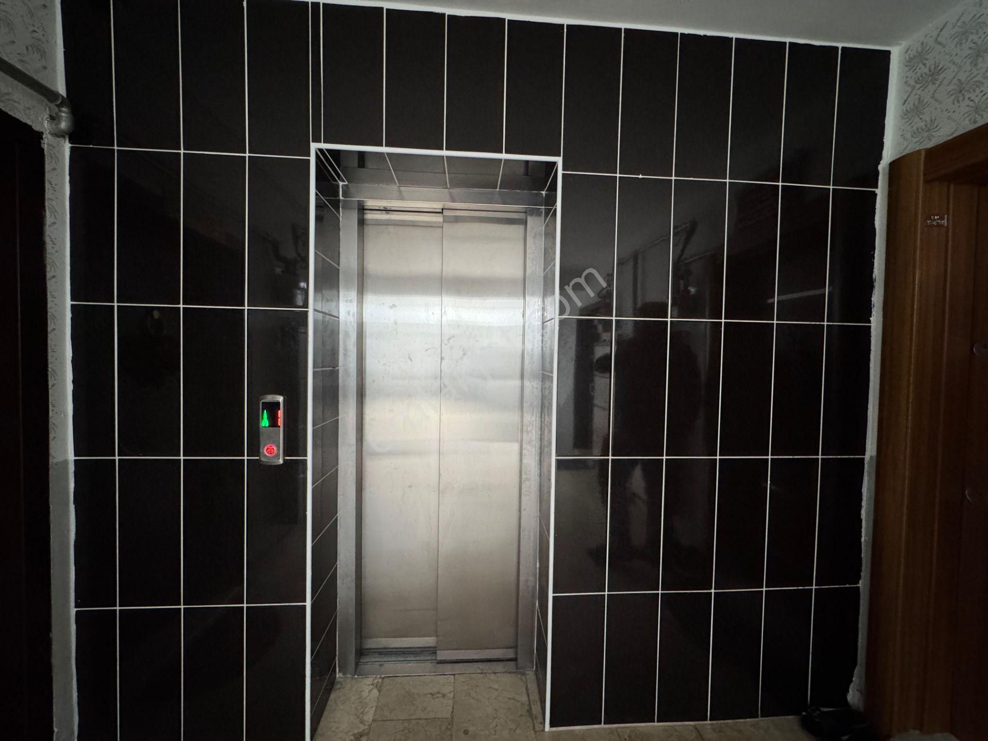 Ufuk Kılıç Emlak'tan Çift Banyolu Asansörlü Teraslı 5+1 Dublex Daire - Görsel 35