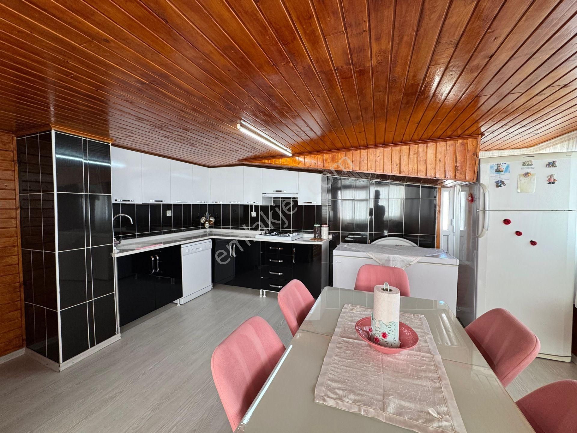 Ufuk Kılıç Emlak'tan Çift Banyolu Asansörlü Teraslı 5+1 Dublex Daire - Görsel 25