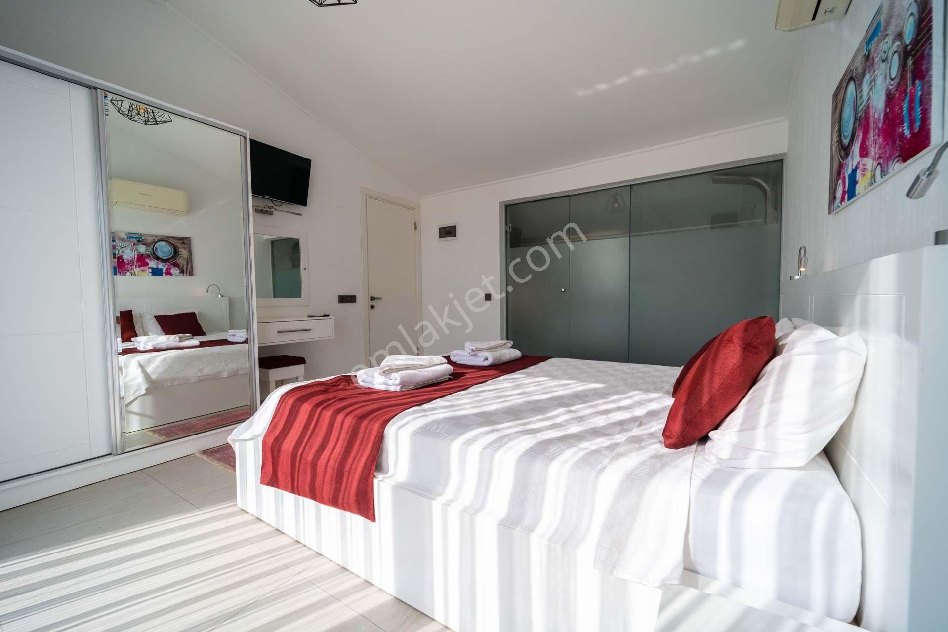 Kaş Bezirgan Mevkiinde Deniz Manzaralı Lüks Kiralık Villa - Görsel 26