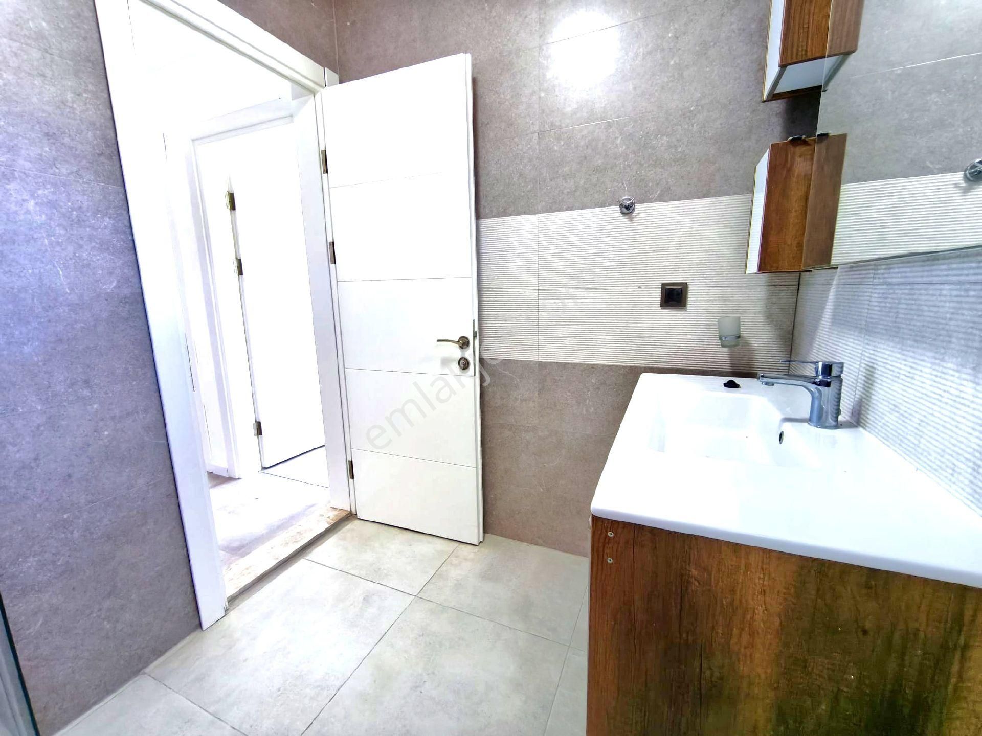 Ata Emlak'tan Havuzlu Sitede Otoparklı Bahçeli Villa - Görsel 19