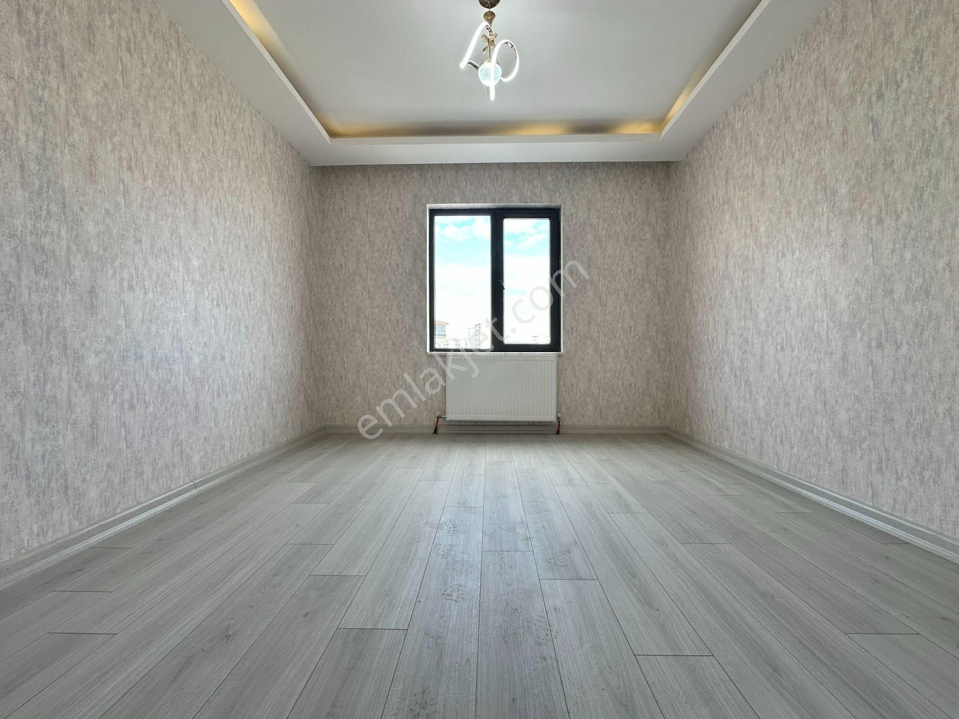 Pursaklar Mehmet Zengin Emlak'tan Teras Balkonlu Hastane Yakını 9.kat 4+1 Sıfır Sitede Daire - Görsel 20