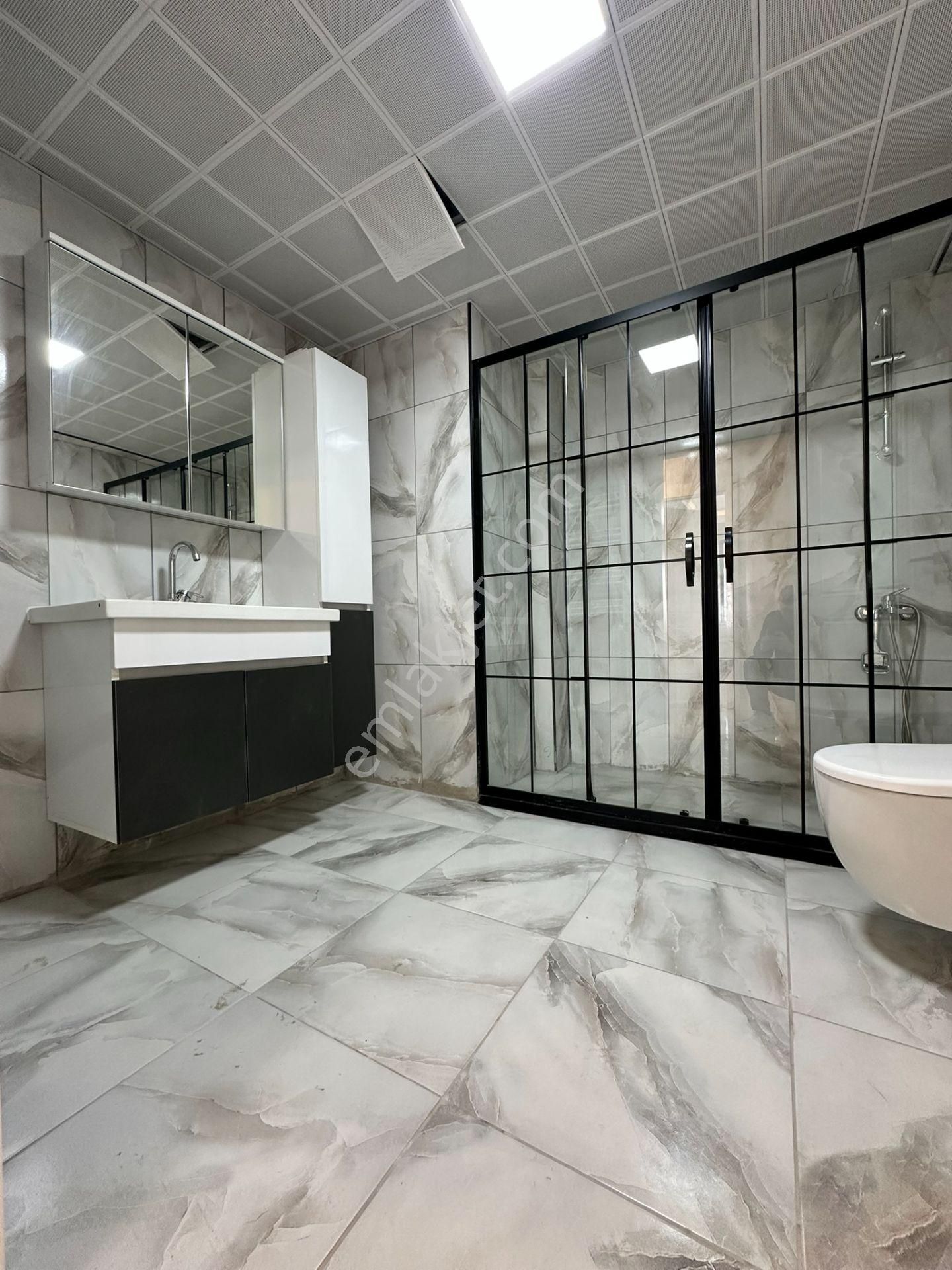 Pursaklar Mehmet Zengin Emlak'tan Teras Balkonlu Hastane Yakını 9.kat 4+1 Sıfır Sitede Daire - Görsel 34