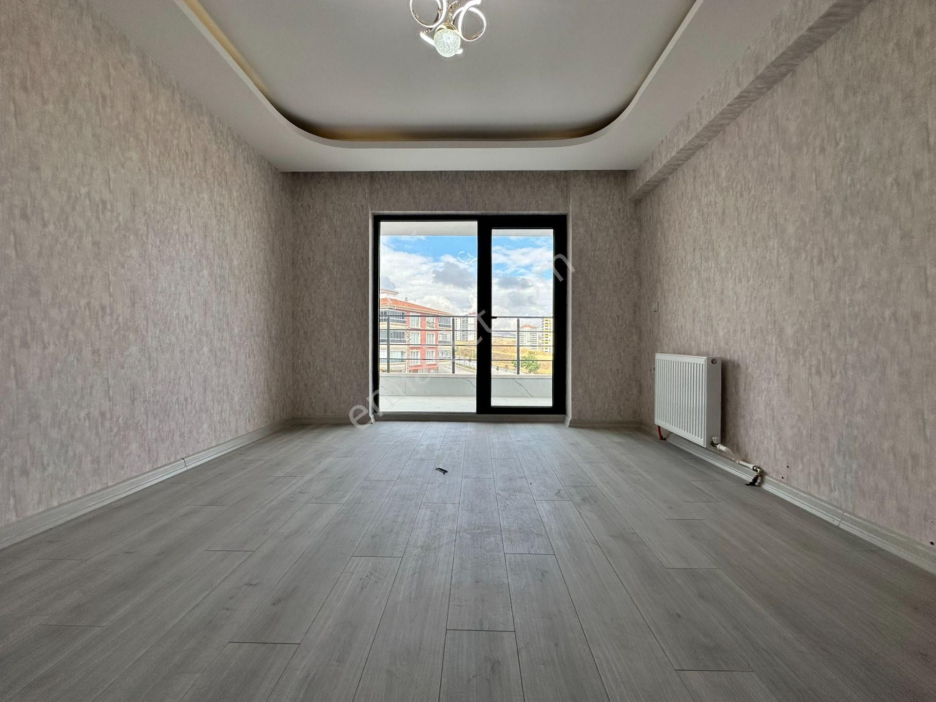 Pursaklar Mehmet Zengin Emlak'tan Teras Balkonlu Hastane Yakını 9.kat 4+1 Sıfır Sitede Daire - Görsel 23