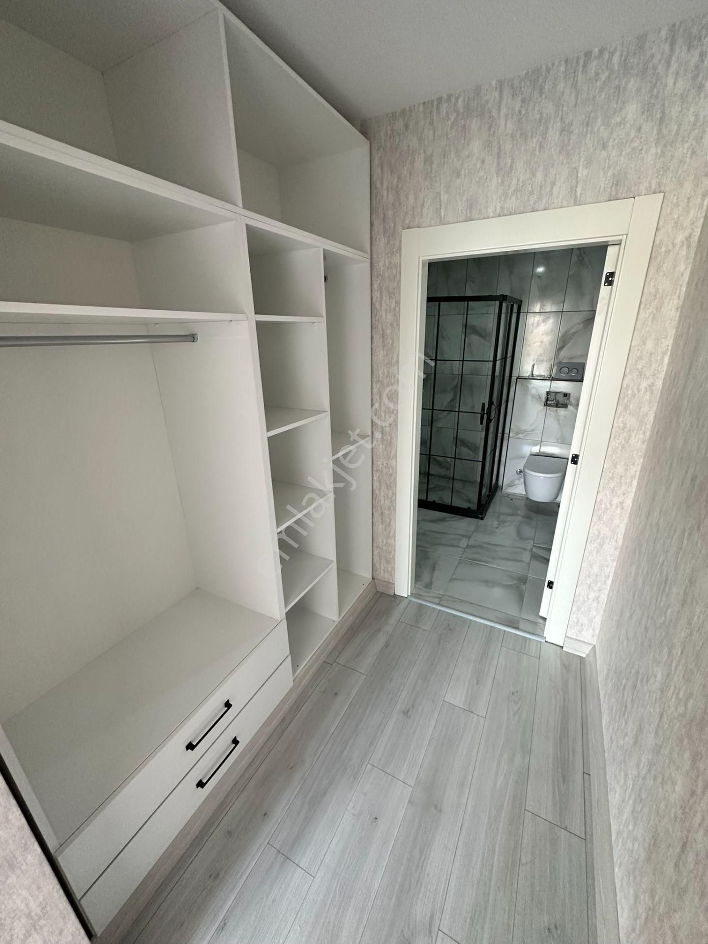 Pursaklar Mehmet Zengin Emlak'tan Teras Balkonlu Hastane Yakını 9.kat 4+1 Sıfır Sitede Daire - Görsel 32