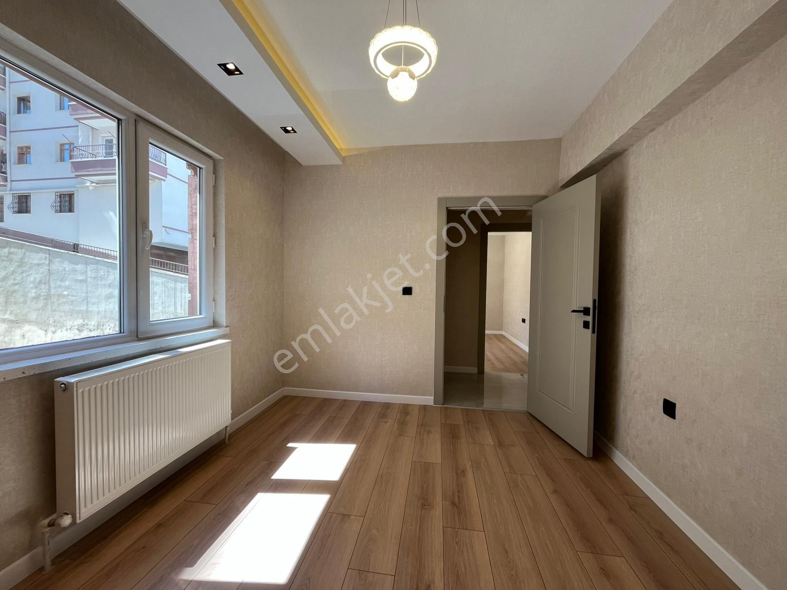 Ufuk Kılıç Emlak'tan Çift Banyolu Asansörlü Şık Tasarımlı Katta 4+1 - Görsel 26