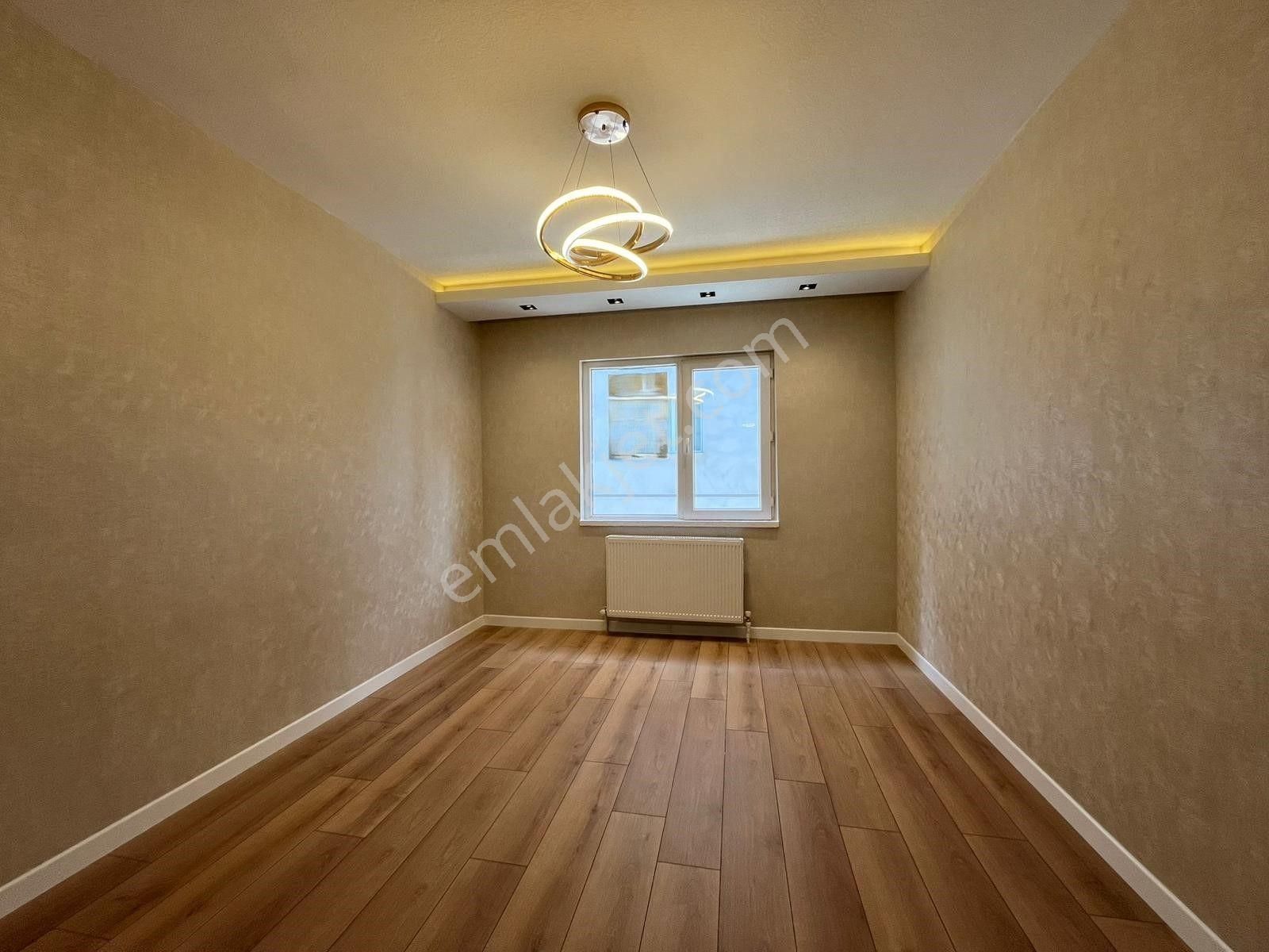 Ufuk Kılıç Emlak'tan Çift Banyolu Asansörlü Şık Tasarımlı Katta 4+1 - Görsel 14