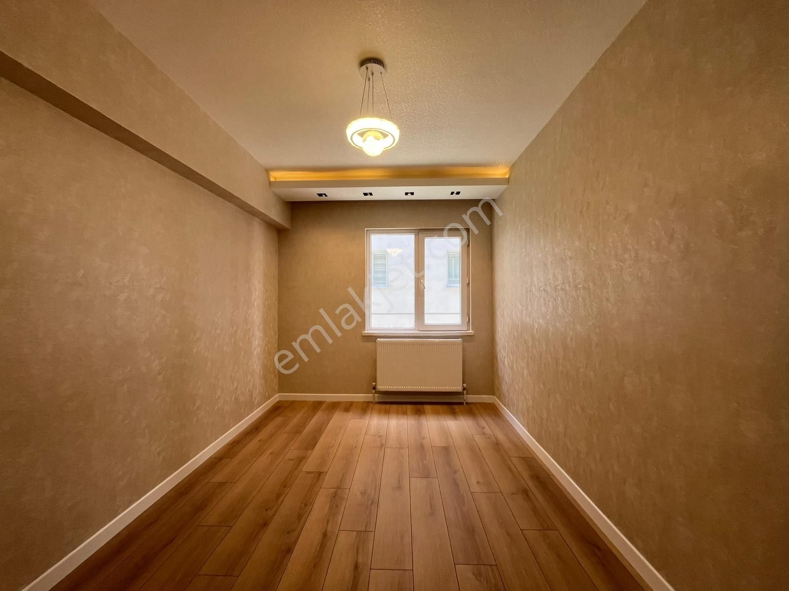 Ufuk Kılıç Emlak'tan Çift Banyolu Asansörlü Şık Tasarımlı Katta 4+1 - Görsel 18