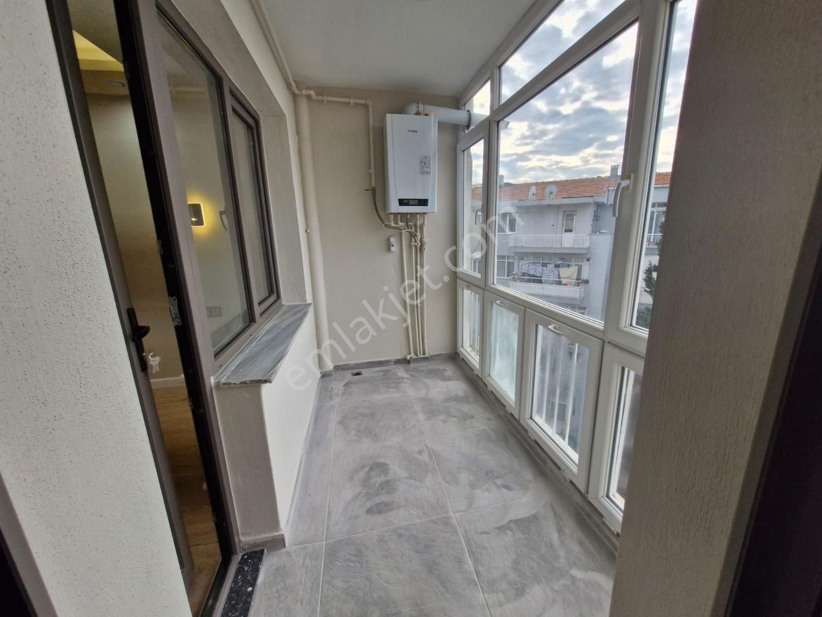 Göztepe Metro Karşı Sokağında Lüks Dekorlu Çift Cepheli 3+1 135m2 Ferah Daire - Görsel 24