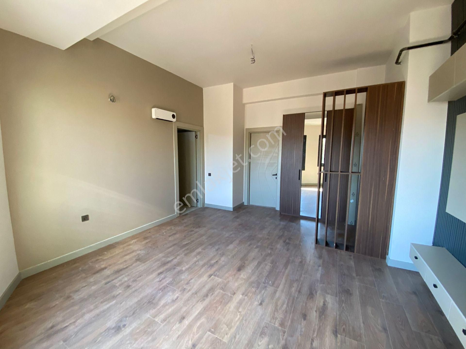 Karınca'dan 2.5 Ç. Yoluna Yürüme Mesafesinde Yerden Isıtmalı 1+1 - Görsel 3