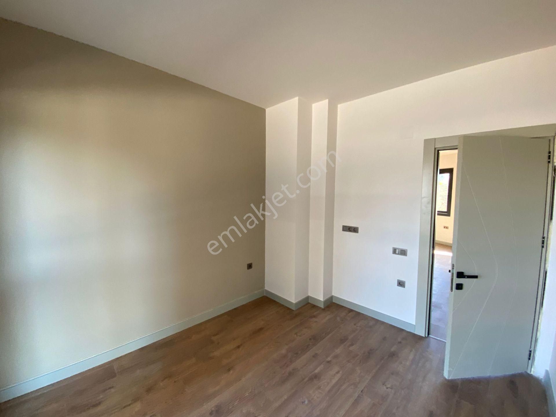 Karınca'dan 2.5 Ç. Yoluna Yürüme Mesafesinde Yerden Isıtmalı 1+1 - Görsel 8