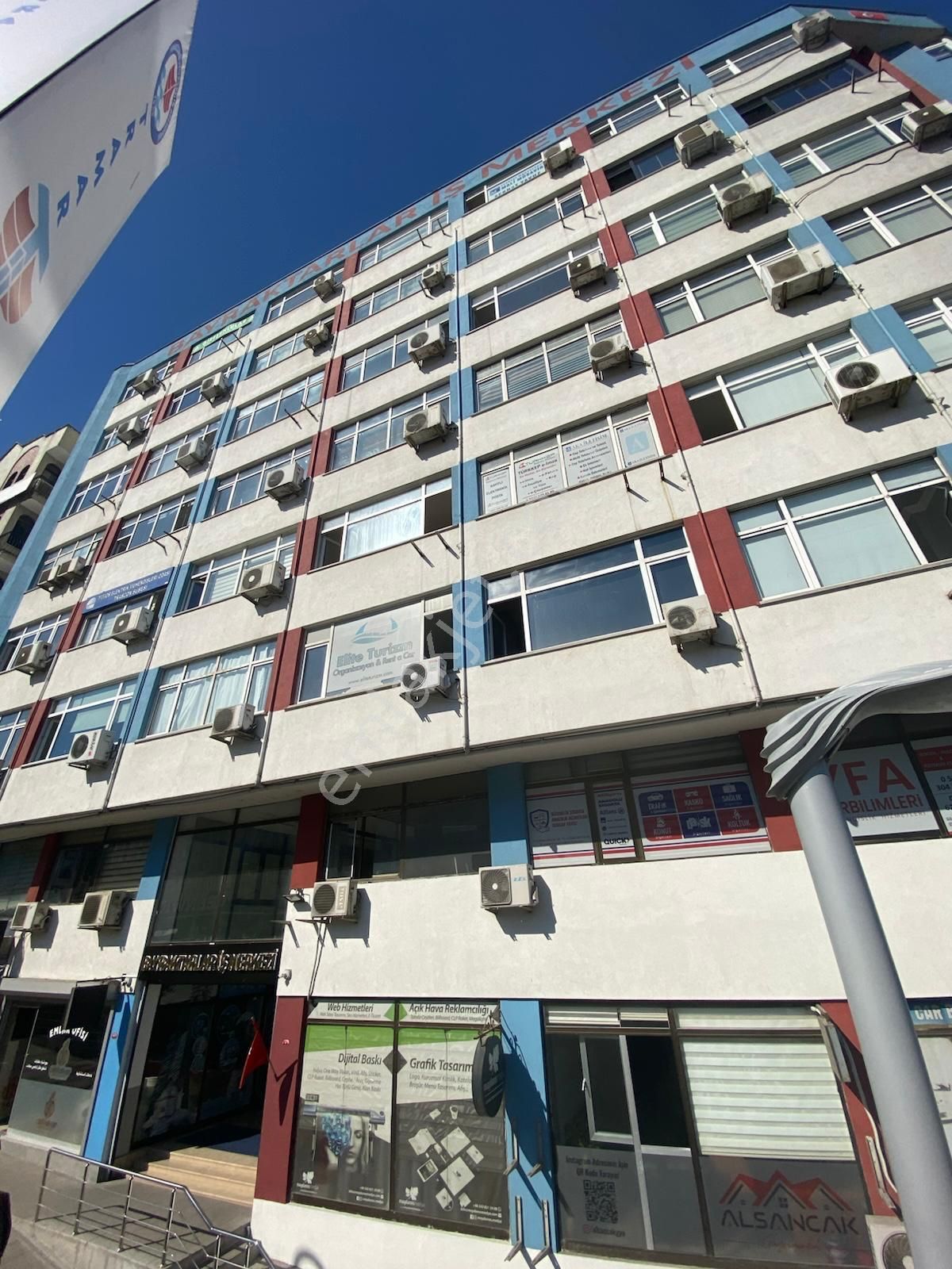 Trabzon Meydan'da Kiralık Ofis - Görsel 13