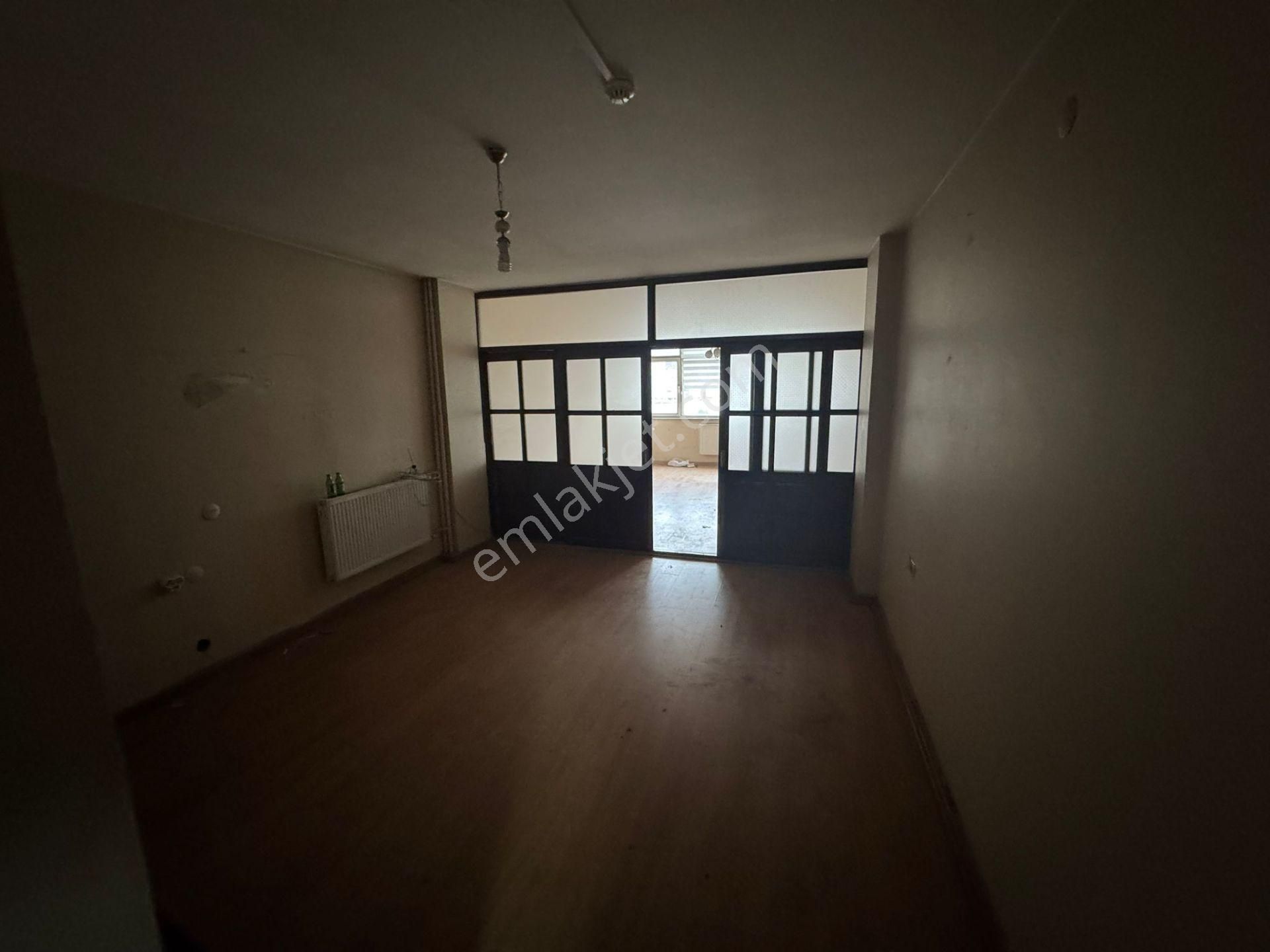 Trabzon Meydan'da Kiralık Ofis - Görsel 5