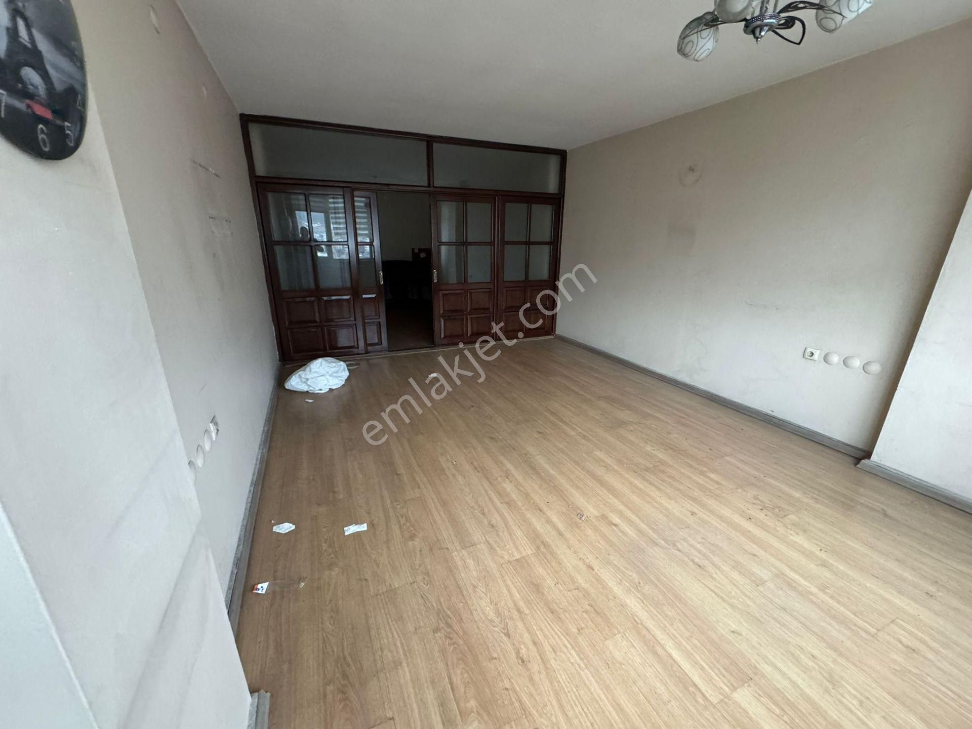 Trabzon Meydan'da Kiralık Ofis - Görsel 11