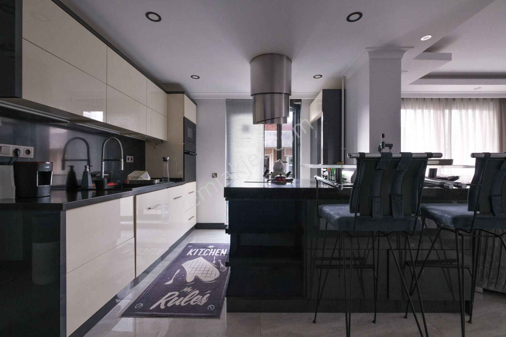 Emlak Dünyasından Maltepe Yalıda 4+2 Dubleks - Görsel 16