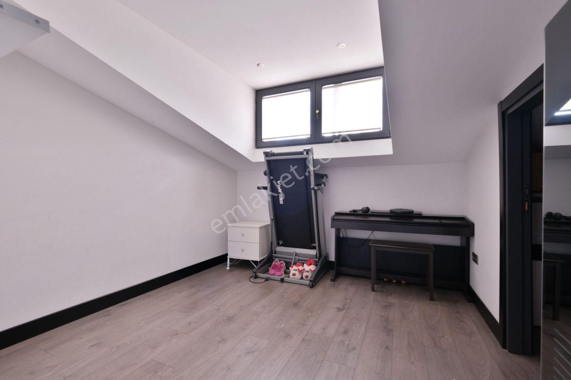 Emlak Dünyasından Maltepe Yalıda 4+2 Dubleks - Görsel 26