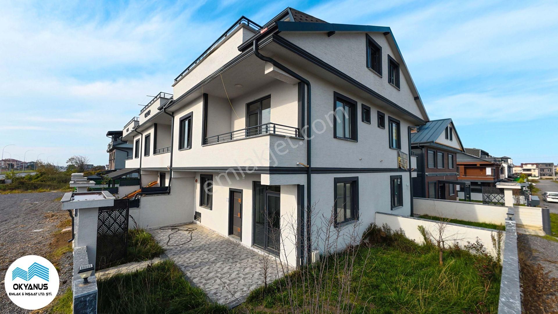 Sakarya Kocaali De Köşe Parselde! Ultra Bahçeli, Mutfak Kapalı 3+1 Villa - Görsel 2