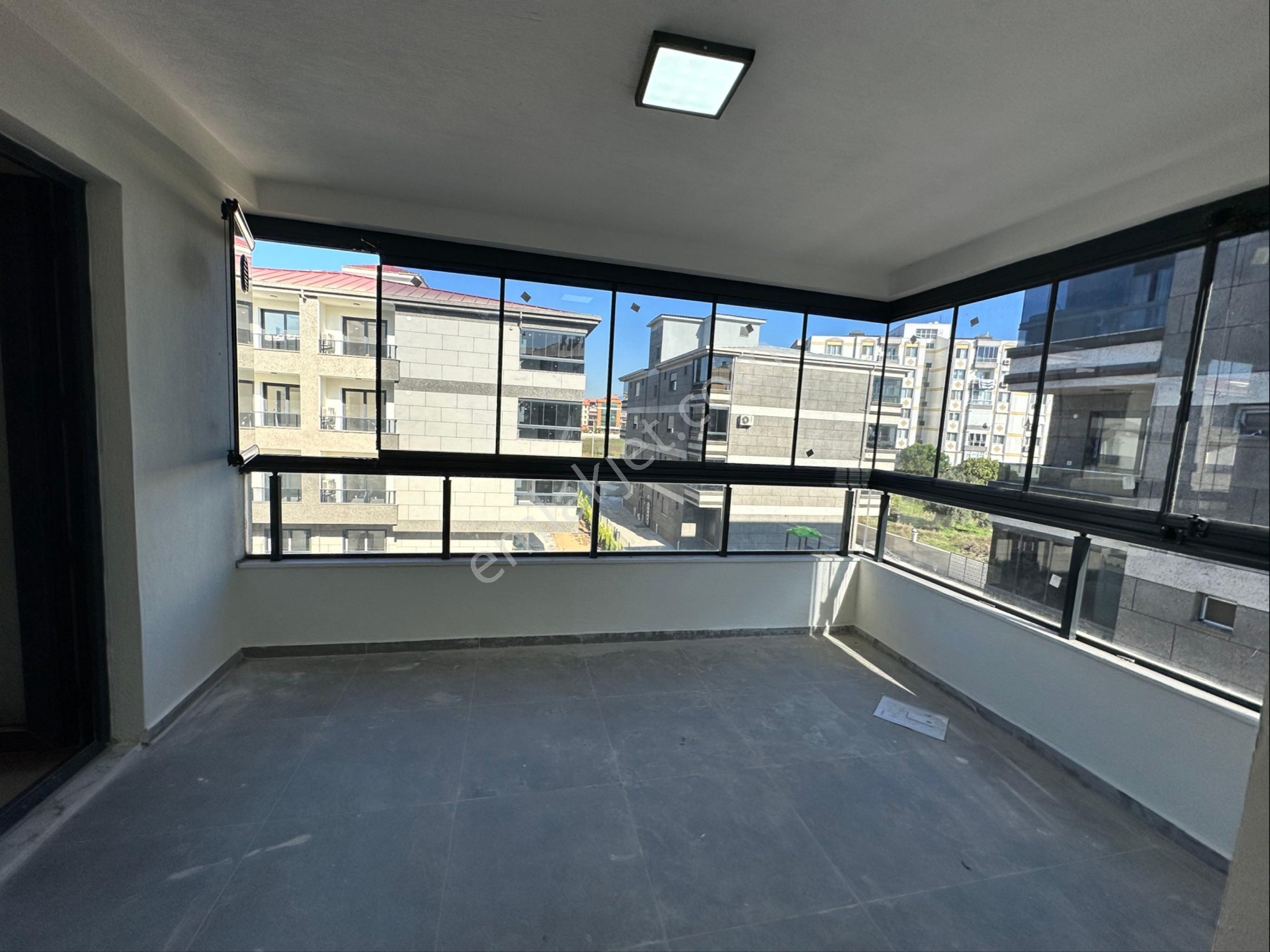 Torbalıda Prestijli Sitede Lüx Daire - Görsel 10