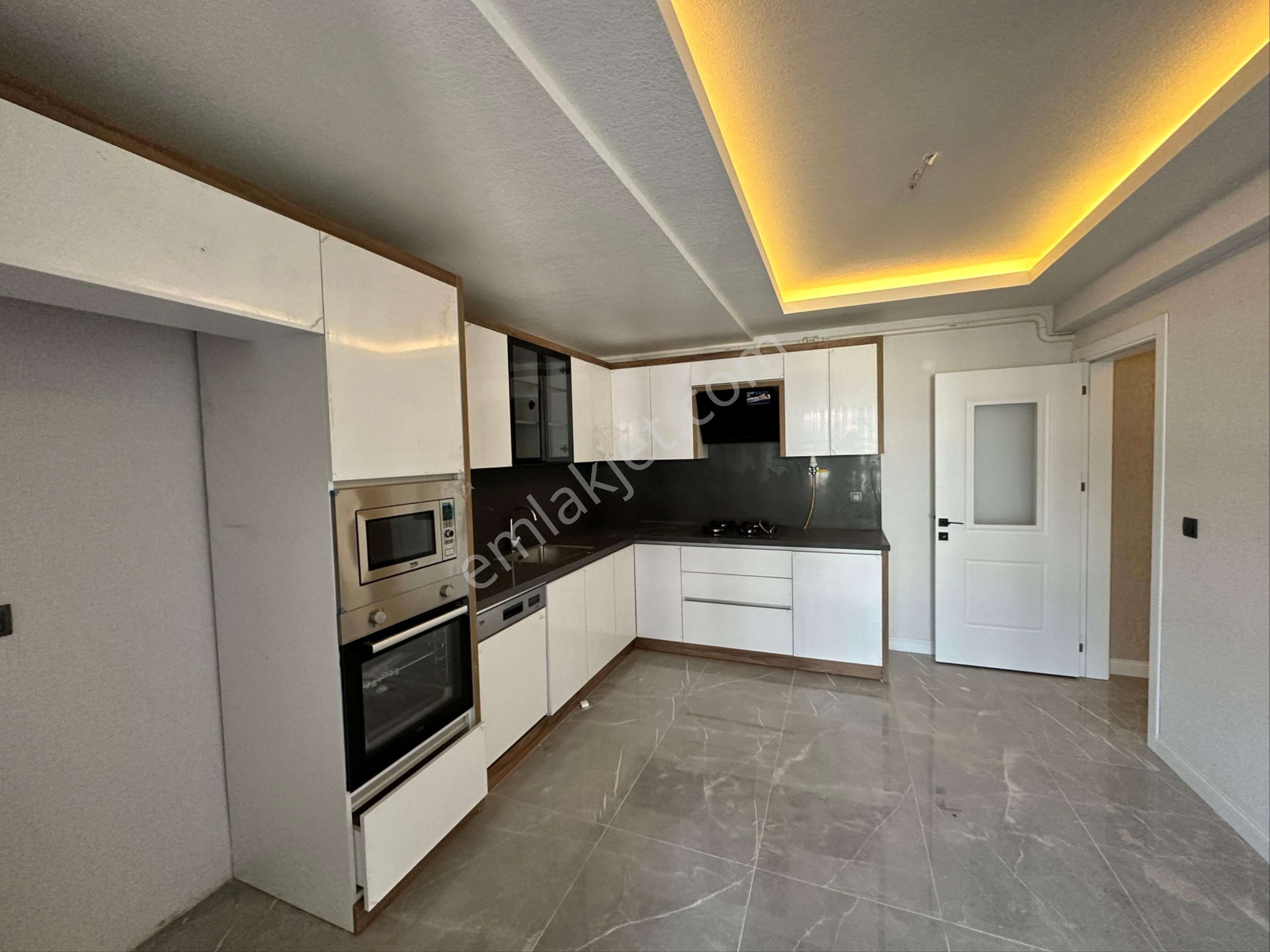 Torbalıda Prestijli Sitede Lüx Daire - Görsel 11