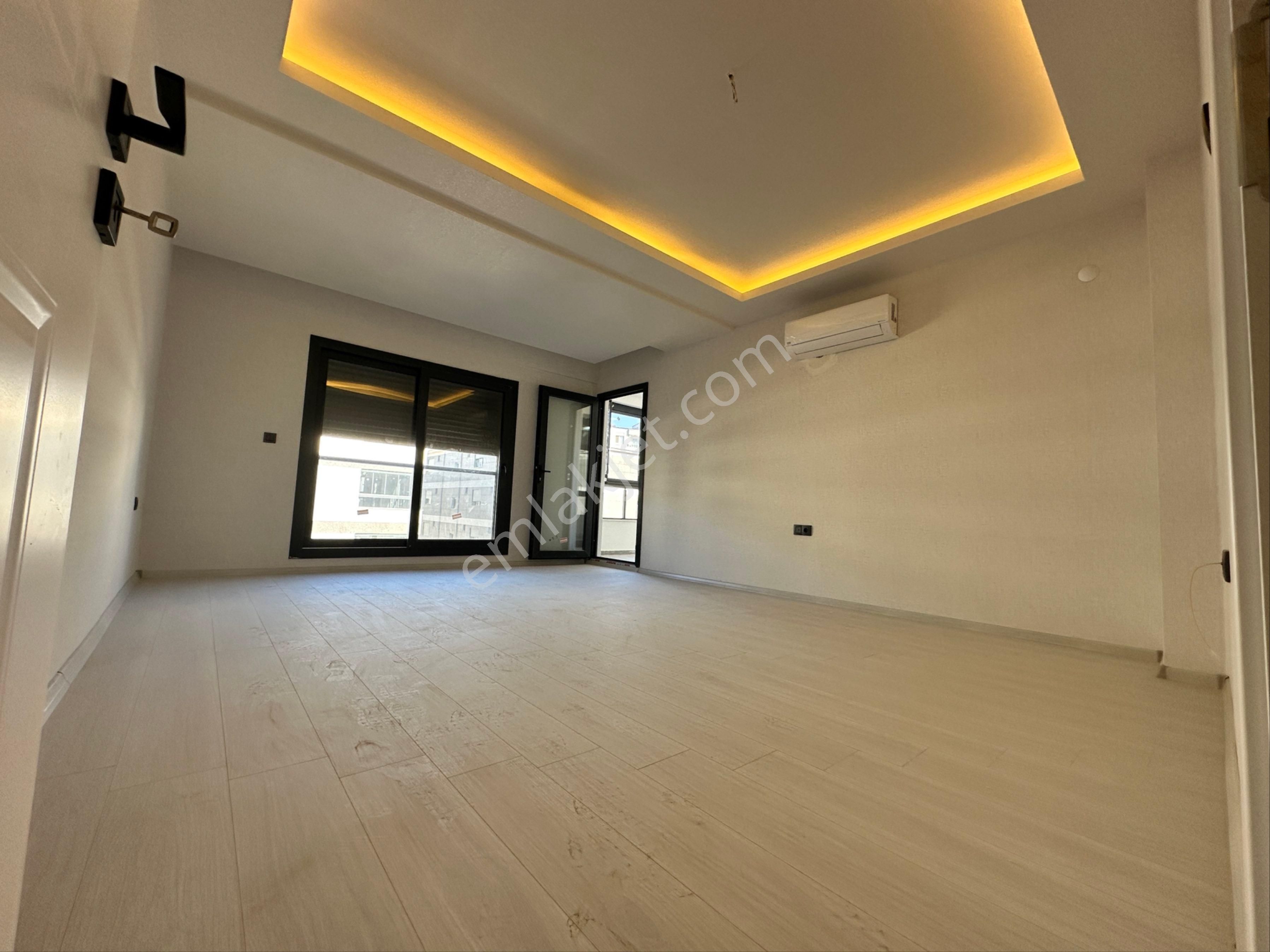 Torbalıda Prestijli Sitede Lüx Daire - Görsel 3