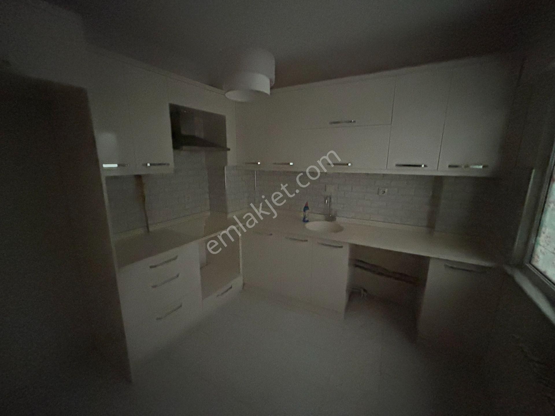 Cihan Emlaktan Kiralık Paşabayırda 3+1 Klimalı, Temiz Daire - Görsel 13