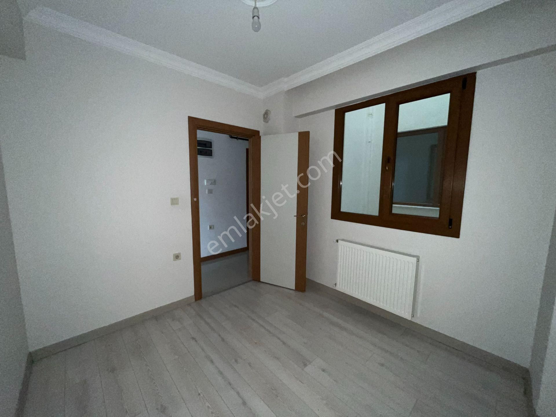 Gümüşpala'da Doğalgazlı, Ankastreli Ve Vestiyerli 2+1 Kiralık Daire - Görsel 29