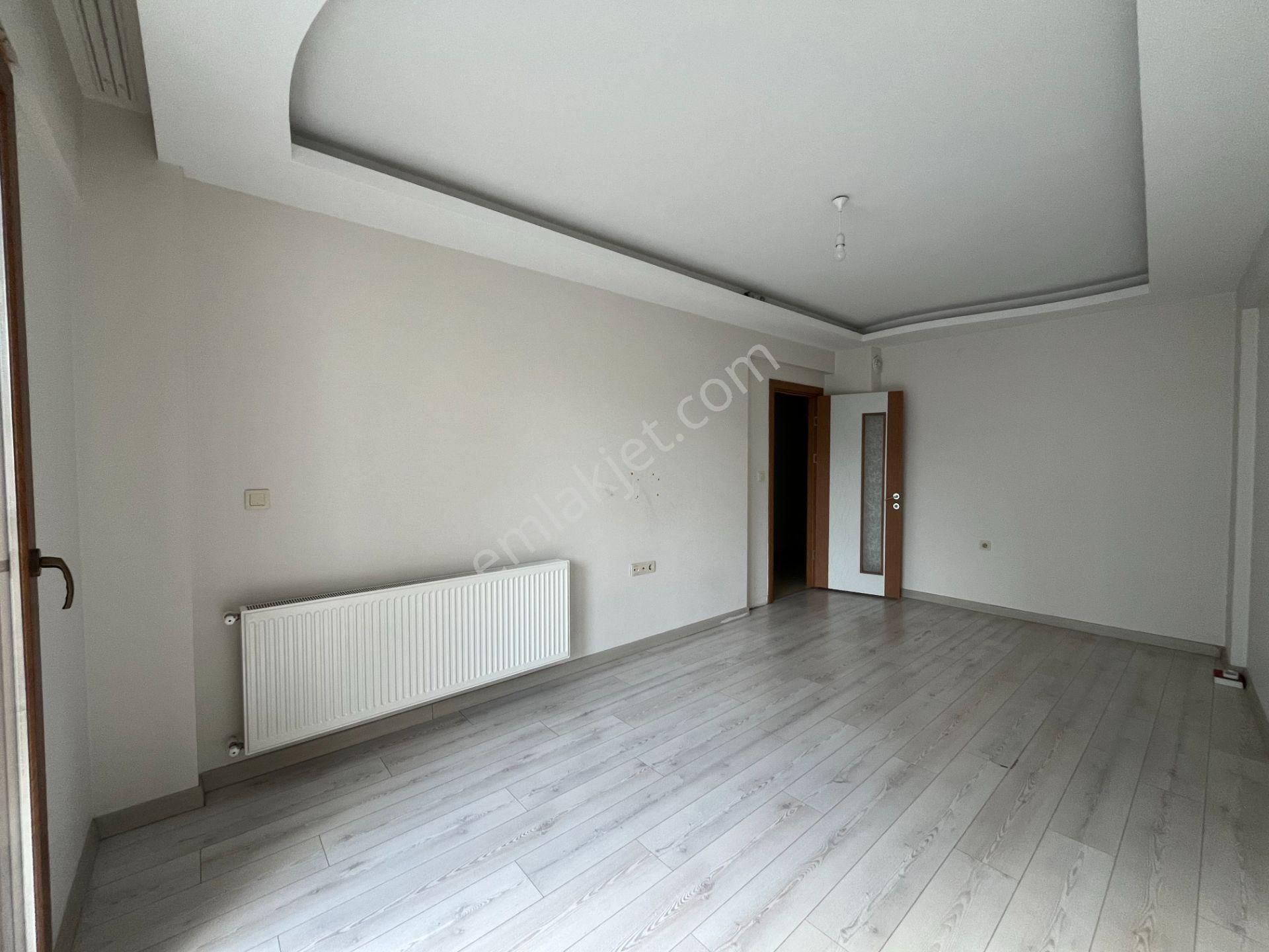 Gümüşpala'da Doğalgazlı, Ankastreli Ve Vestiyerli 2+1 Kiralık Daire - Görsel 7