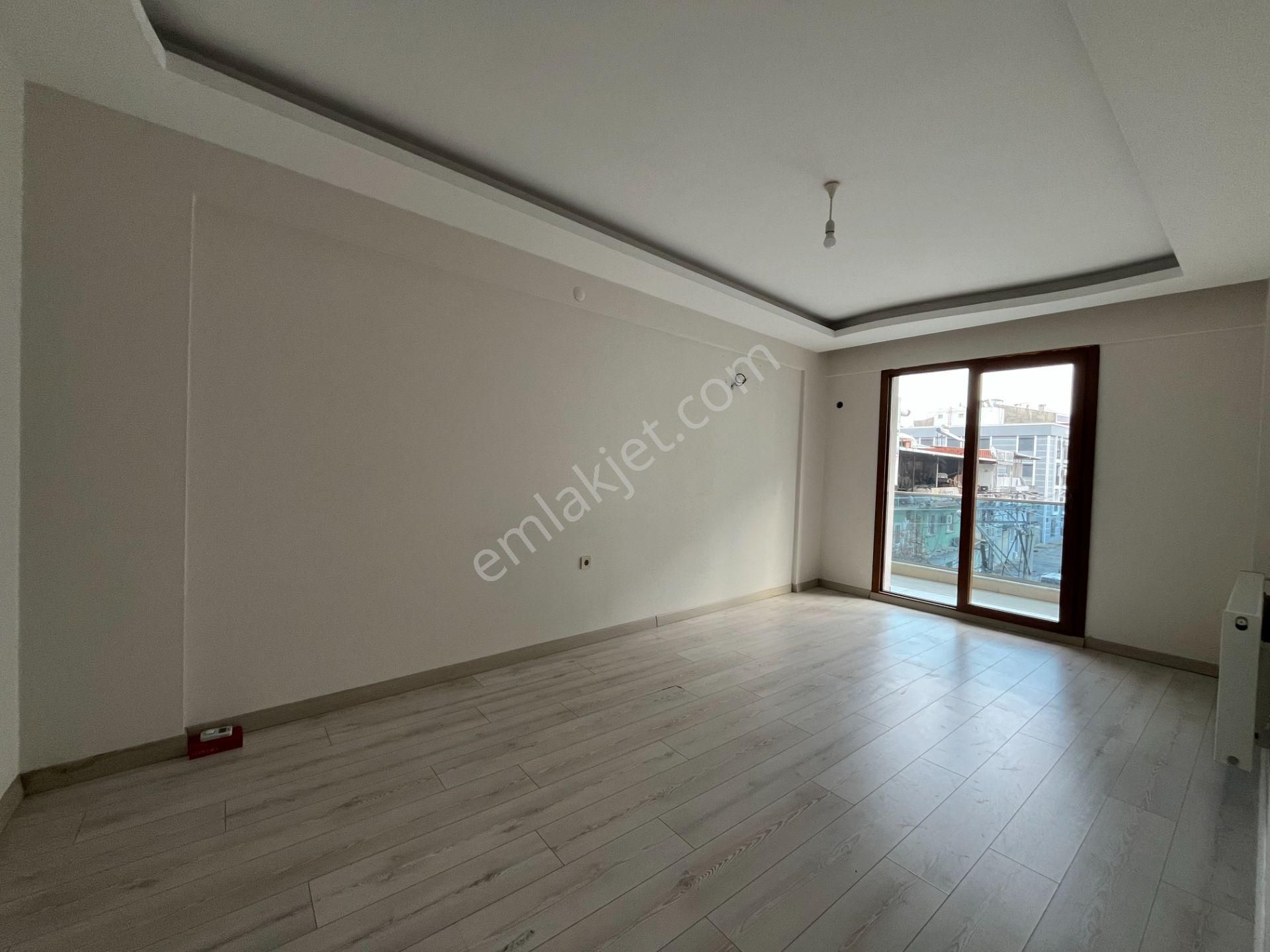 Gümüşpala'da Doğalgazlı, Ankastreli Ve Vestiyerli 2+1 Kiralık Daire - Görsel 6